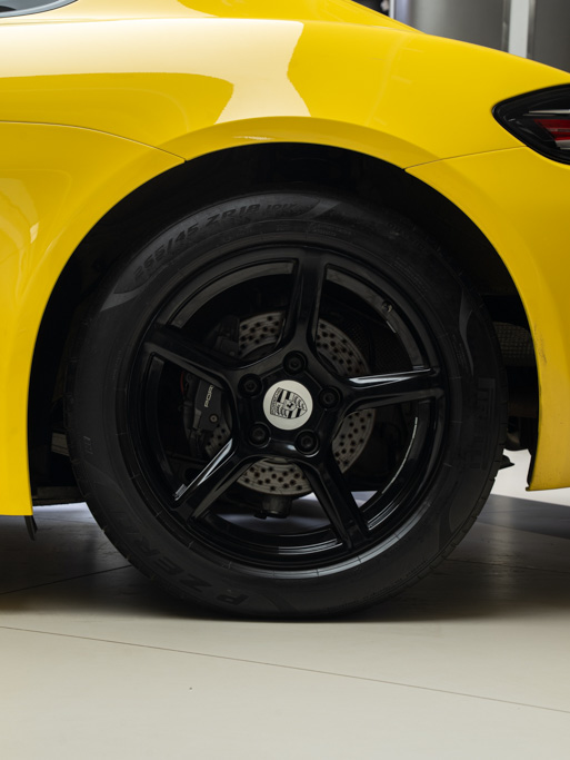 Porsche 718 Cayman