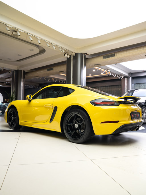 Porsche 718 Cayman