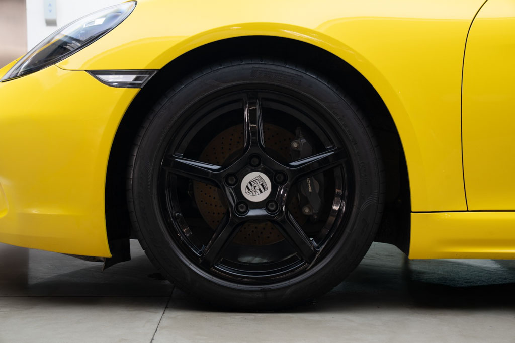 Porsche 718 Cayman