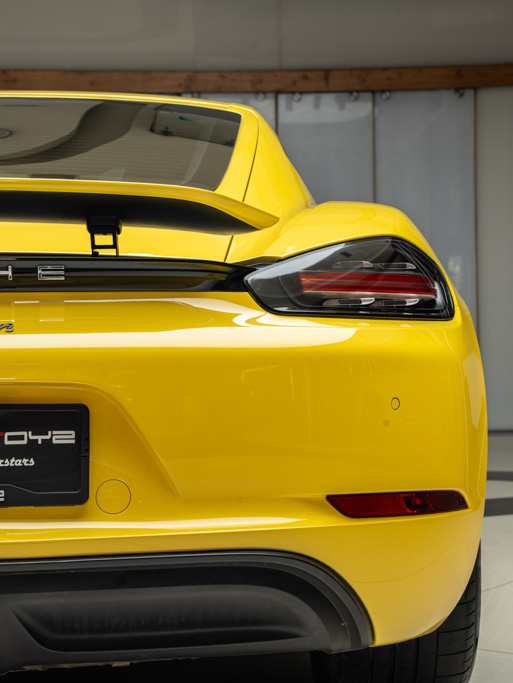 Porsche 718 Cayman
