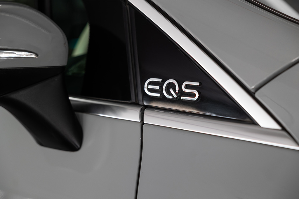 MERCEDES BENZ EQS SUV 450