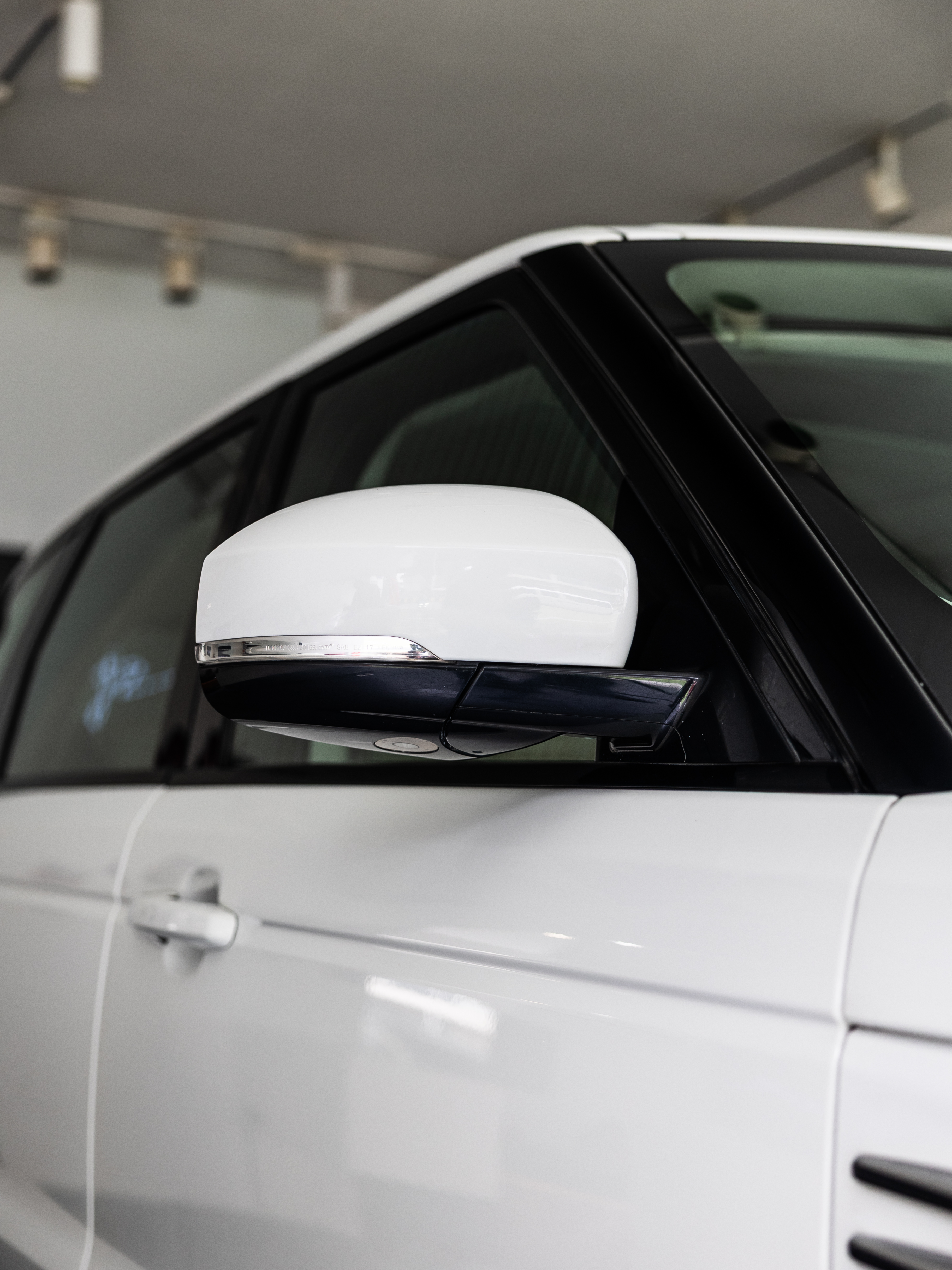 Range Rover Sport SE Exterior Image