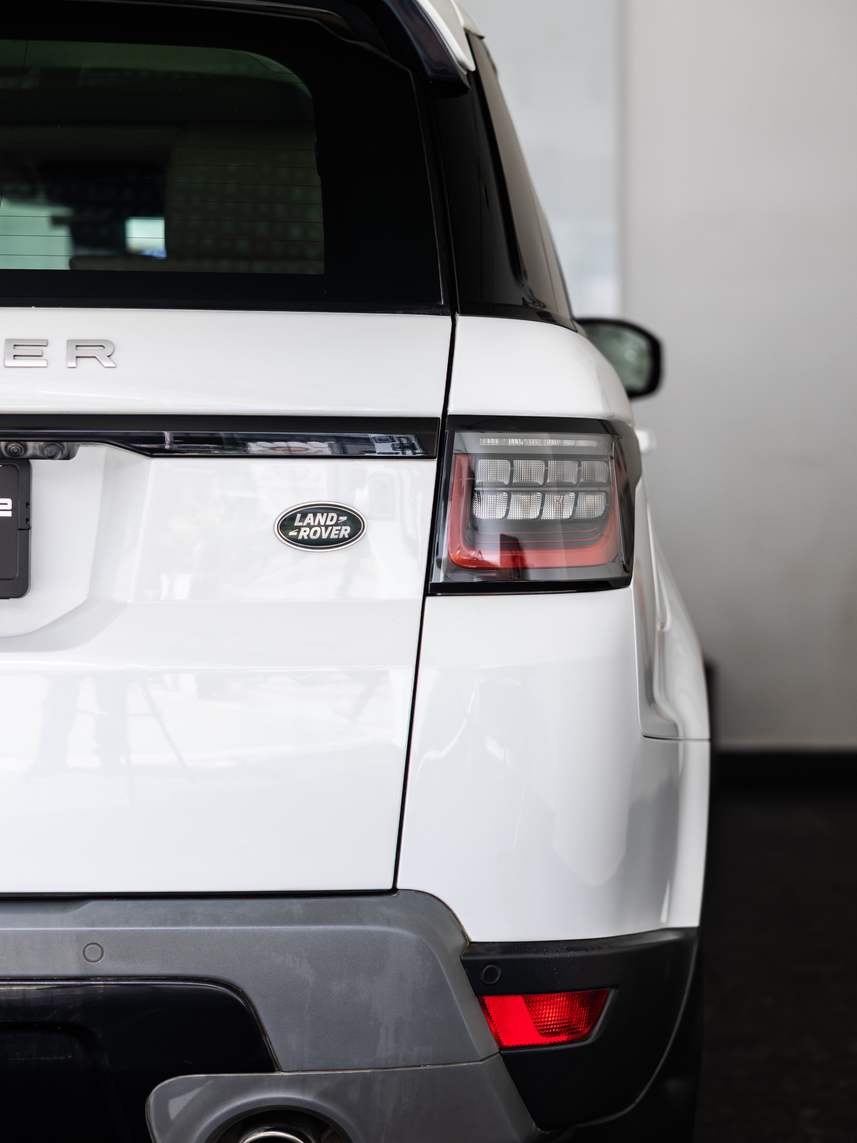 Range Rover Sport SE Exterior Image