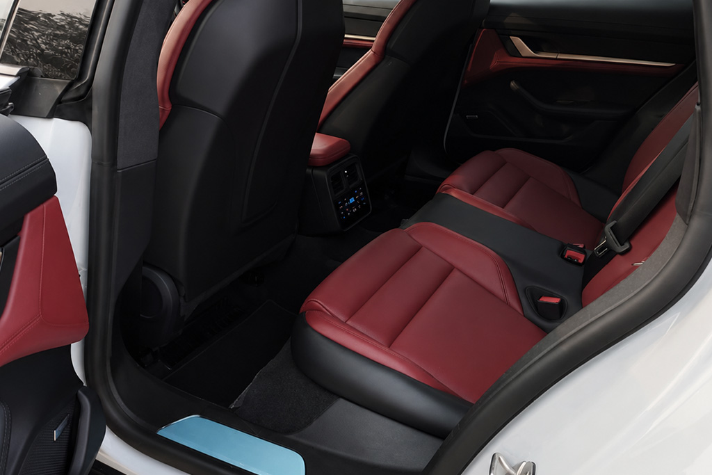 Porsche Taycan Turbo