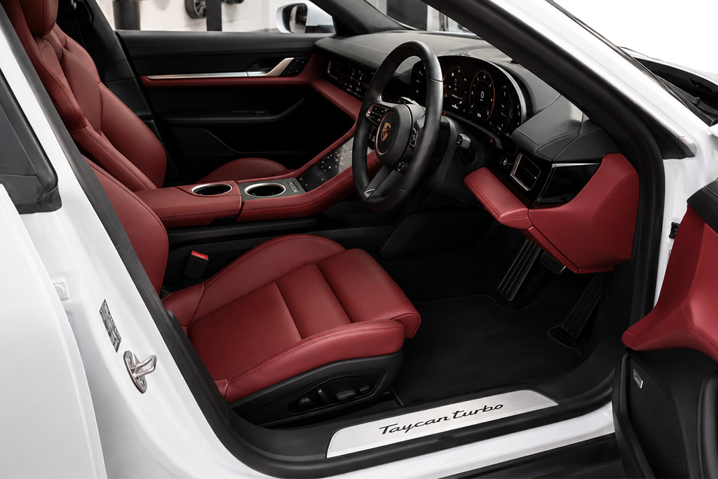 Porsche Taycan Turbo