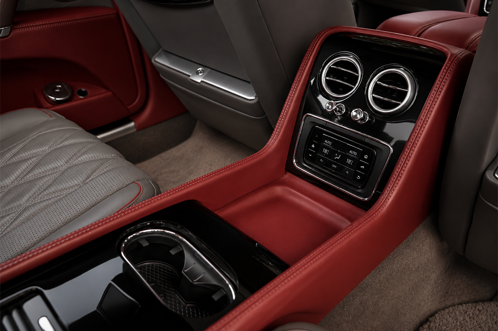 Bentley Flying Spur V8