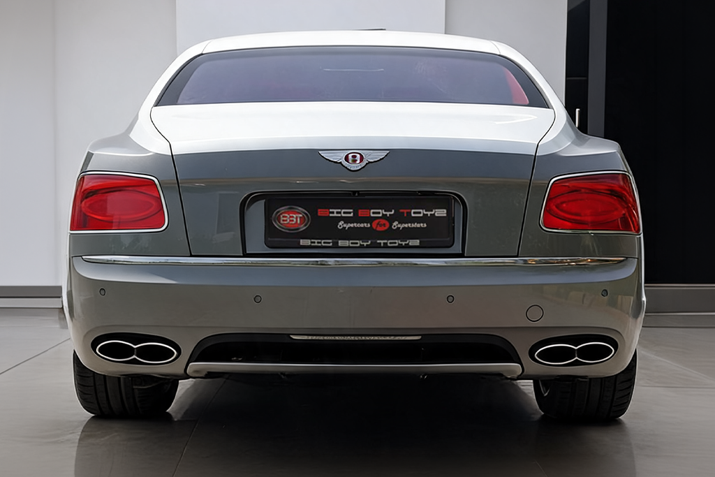 Bentley Flying Spur V8