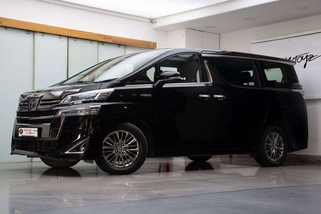 Toyota Vellfire Executive