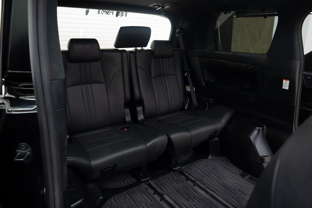 Toyota Vellfire Executive