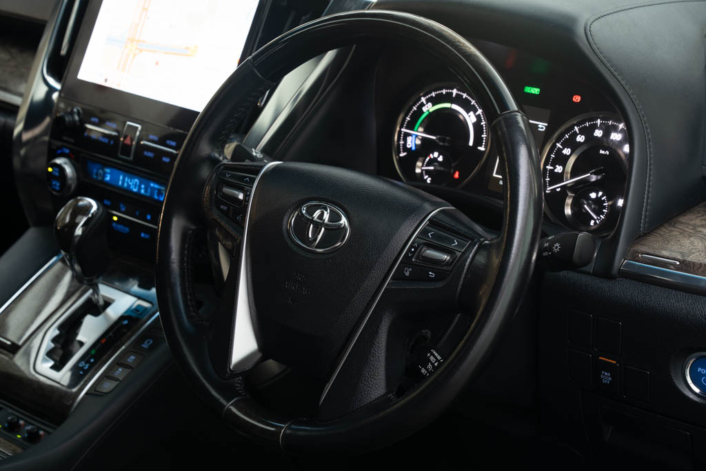 Toyota Vellfire Executive