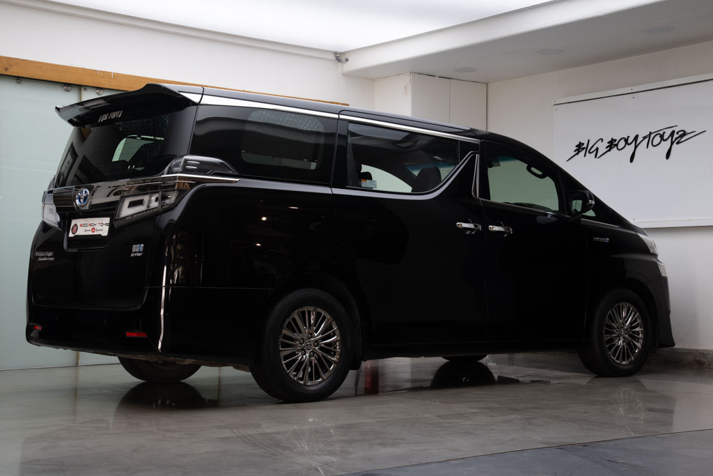Toyota Vellfire Executive