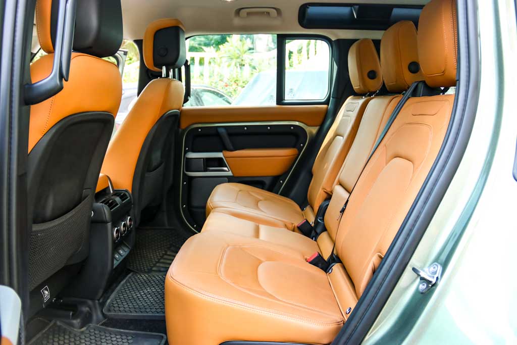 Defender 110 P300 HSE Dynamic