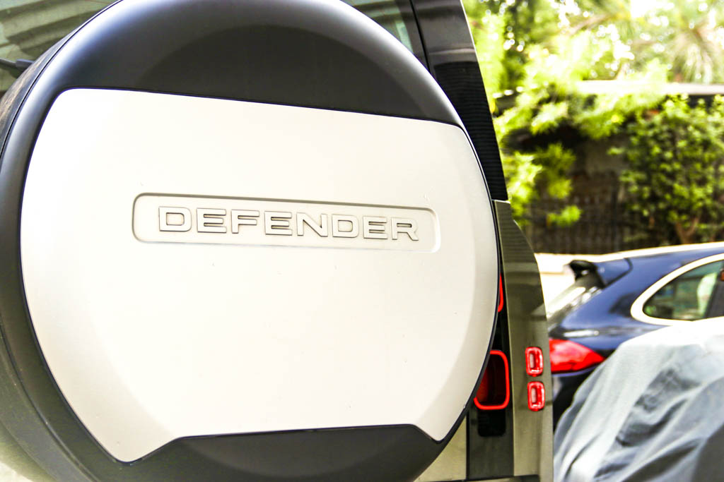 Defender 110 P300 HSE Dynamic