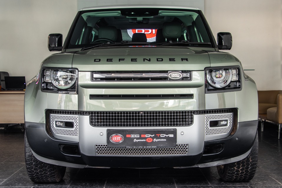 Defender 110 P300 HSE Dynamic