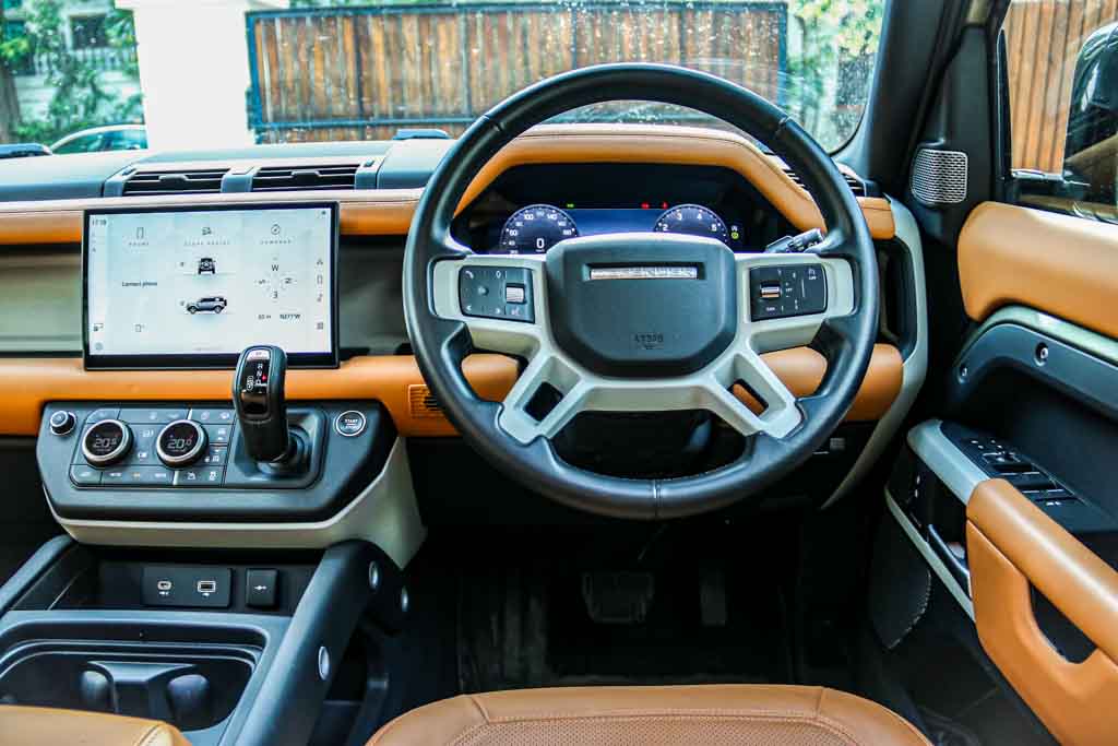 Defender 110 P300 HSE Dynamic