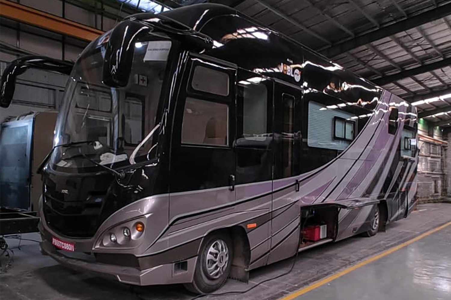 Volvo Eicher 10.9L (Modified)