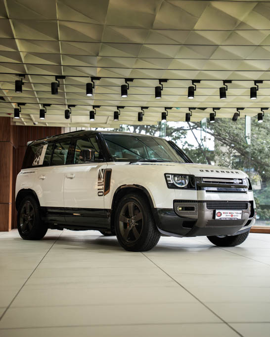 Land Rover Defender 110 P300 HSE