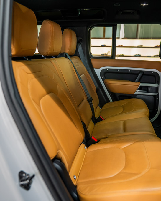 Land Rover Defender 110 P300 HSE