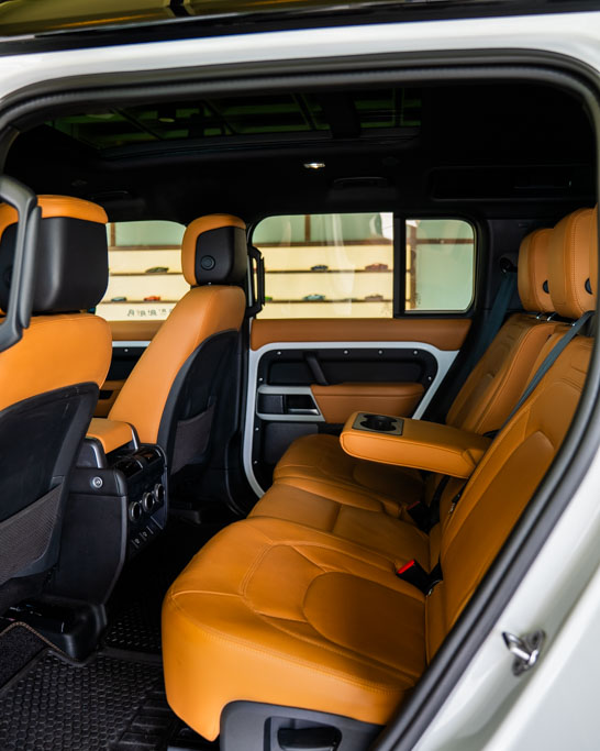 Land Rover Defender 110 P300 HSE