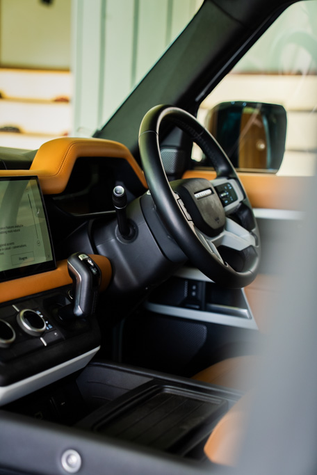 Land Rover Defender 110 P300 HSE