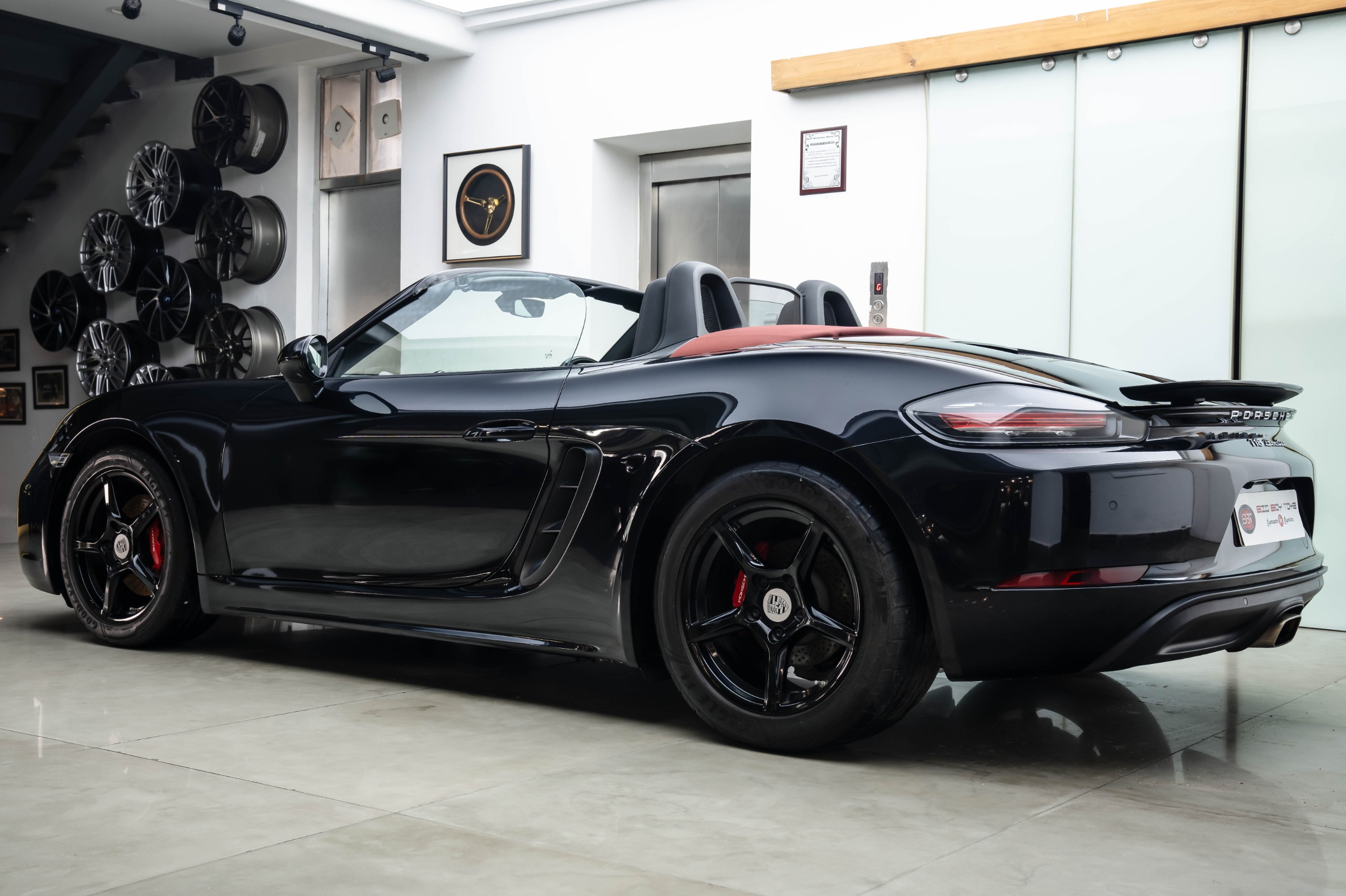 Porsche 718 Boxster