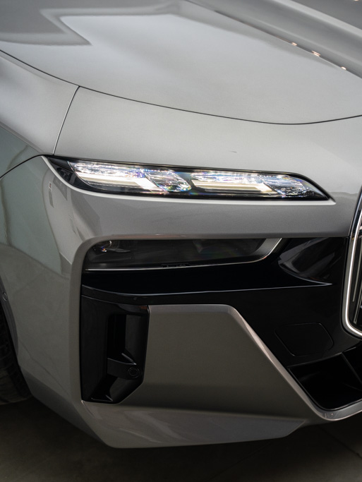 BMW 740i M Sport Exterior Image
