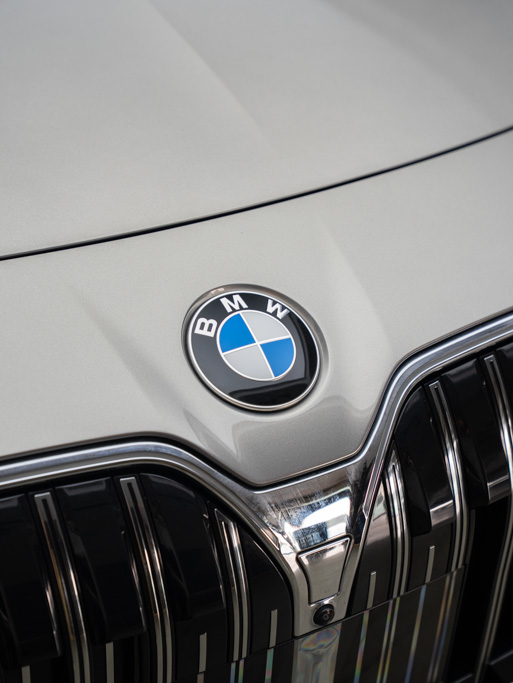 BMW 740i M Sport Exterior Image