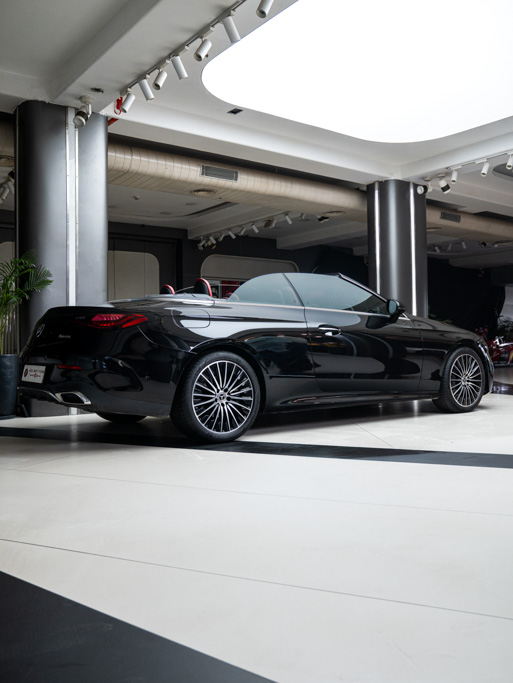 Mercedes Benz CLE Cabriolet 300 AMG Line
