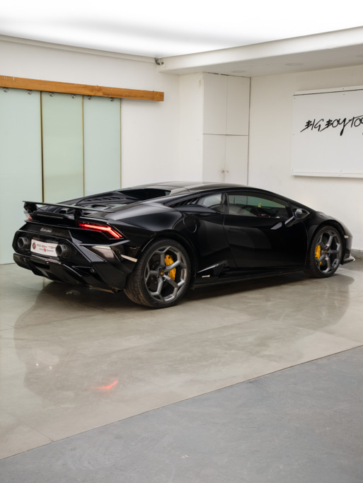 Lamborghini Huracan Tecnica Exterior Image