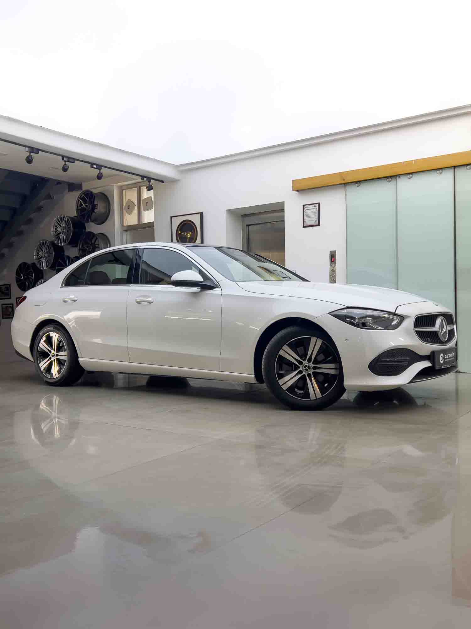 Mercedes Benz C200