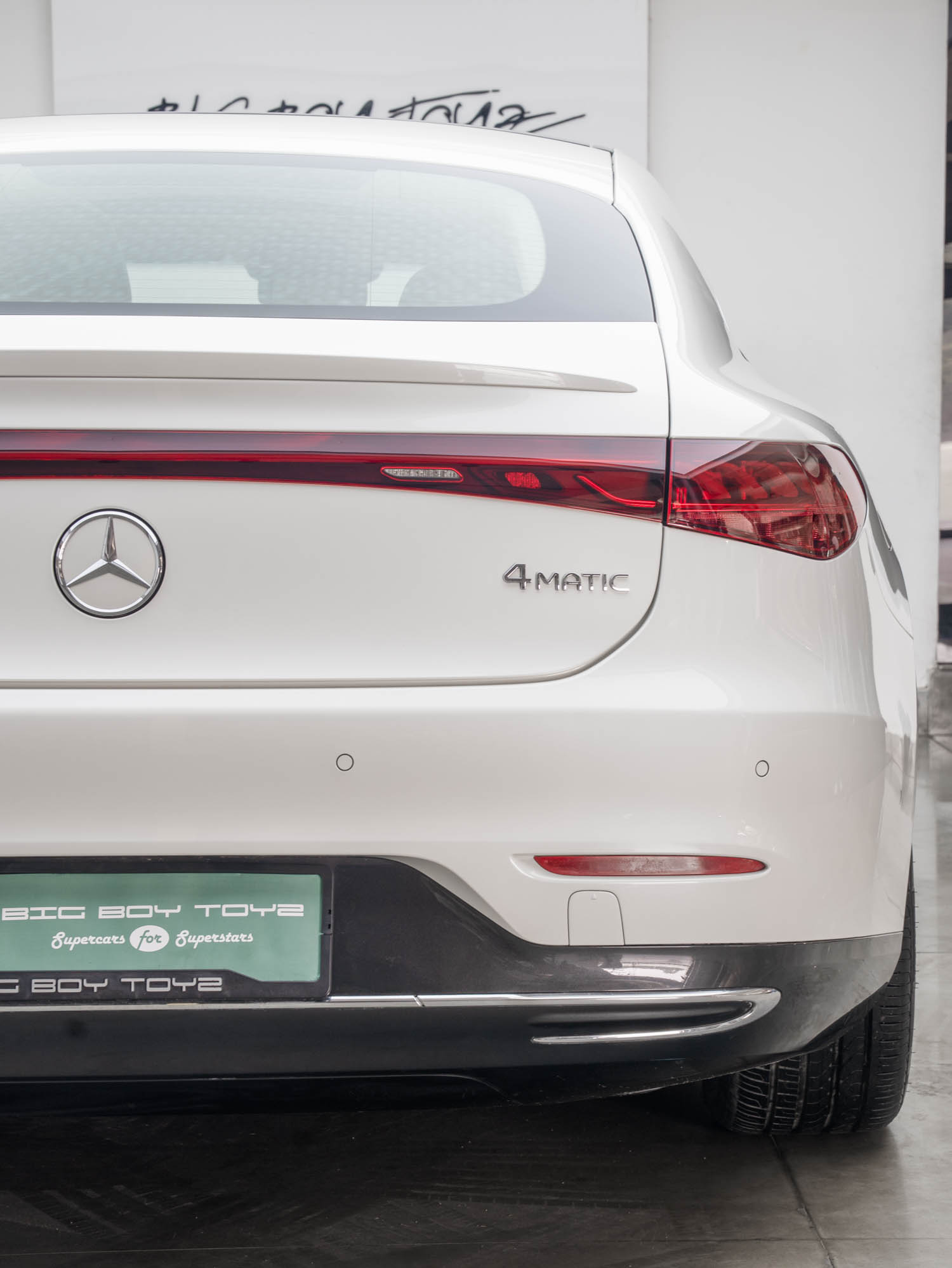 Mercedes Benz EQS 580 4matic Exterior Image