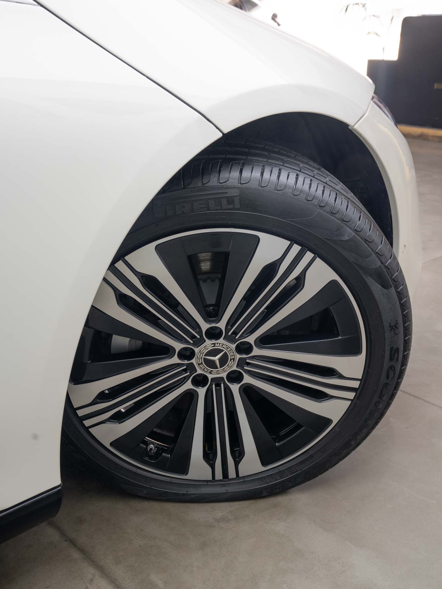 Mercedes Benz EQS 580 4matic Exterior Image