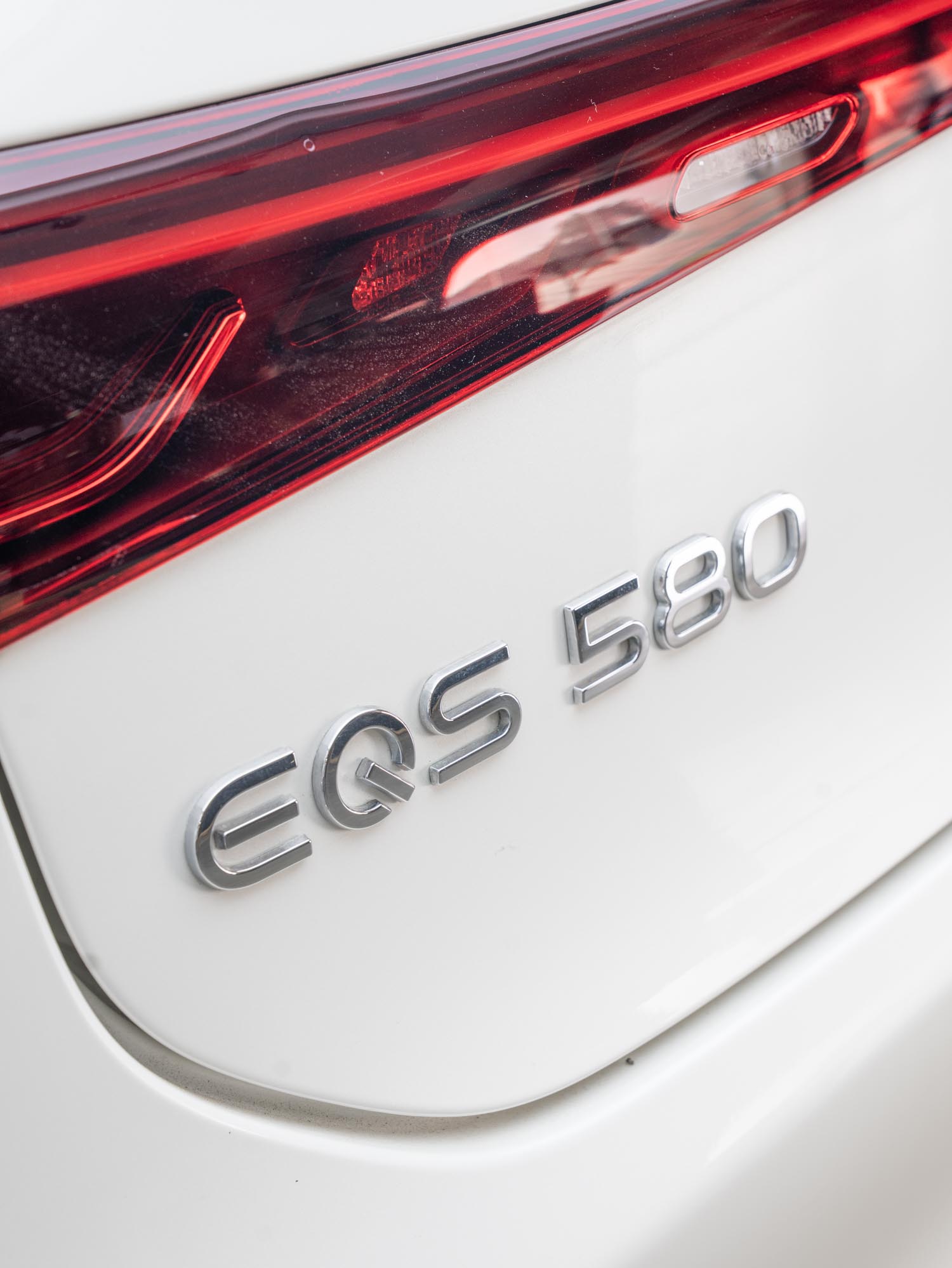 Mercedes Benz EQS 580 4matic Exterior Image