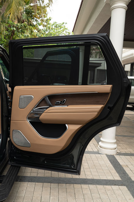 Range Rover Autobiography LWB P400