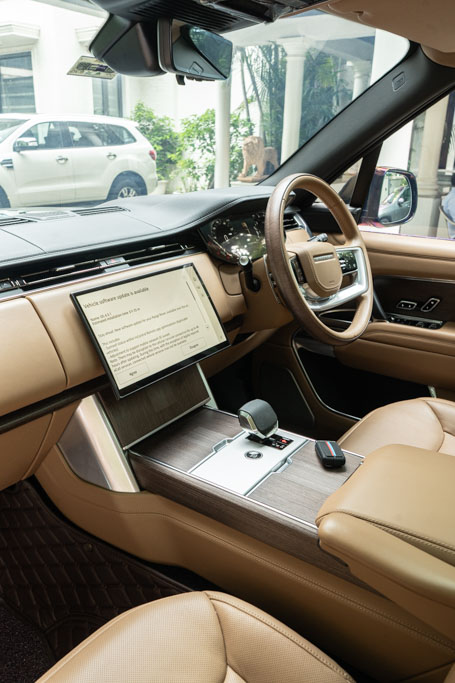 Range Rover Autobiography LWB P400