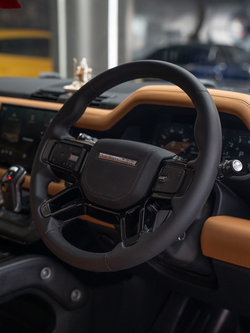 Land Rover Defender 110 P300 HSE