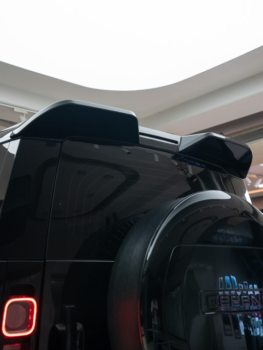 Land Rover Defender 110 P300 HSE