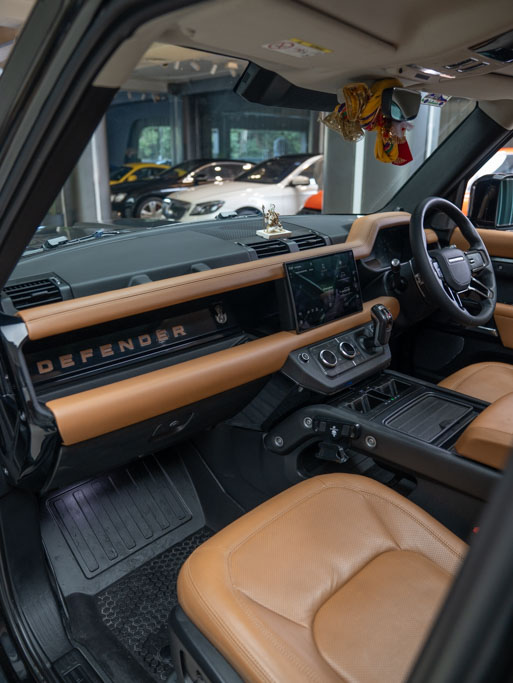 Land Rover Defender 110 P300 HSE