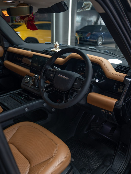 Land Rover Defender 110 P300 HSE
