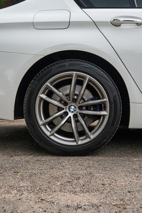 BMW 530D M SPORT Exterior Image