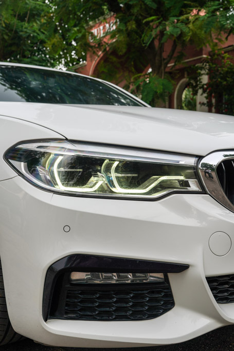 BMW 530D M SPORT Exterior Image