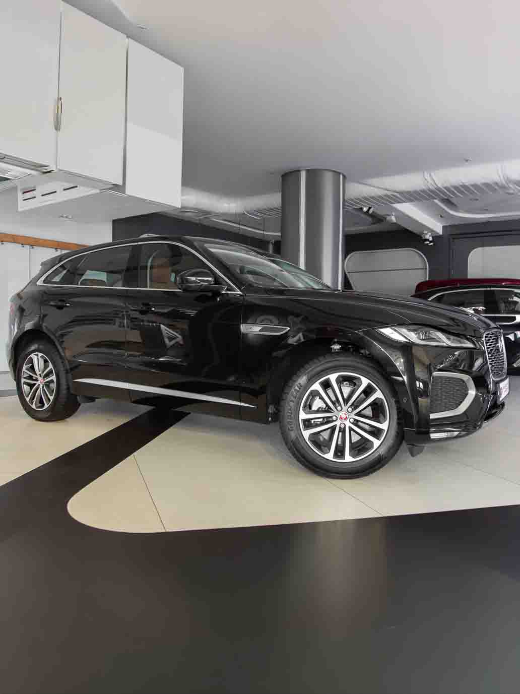 Jaguar F-Pace R-Dynamic S