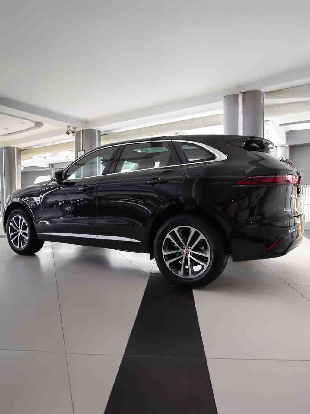 Jaguar F-Pace R-Dynamic S