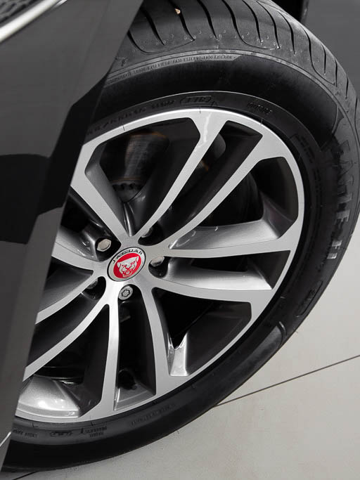 Jaguar F-Pace R-Dynamic S Exterior Image
