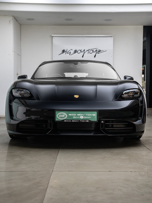 Porsche Taycan Turbo 