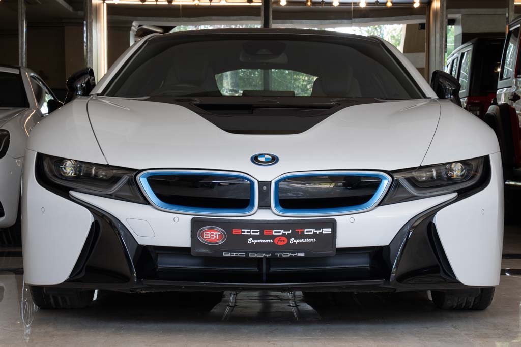 BMW i8