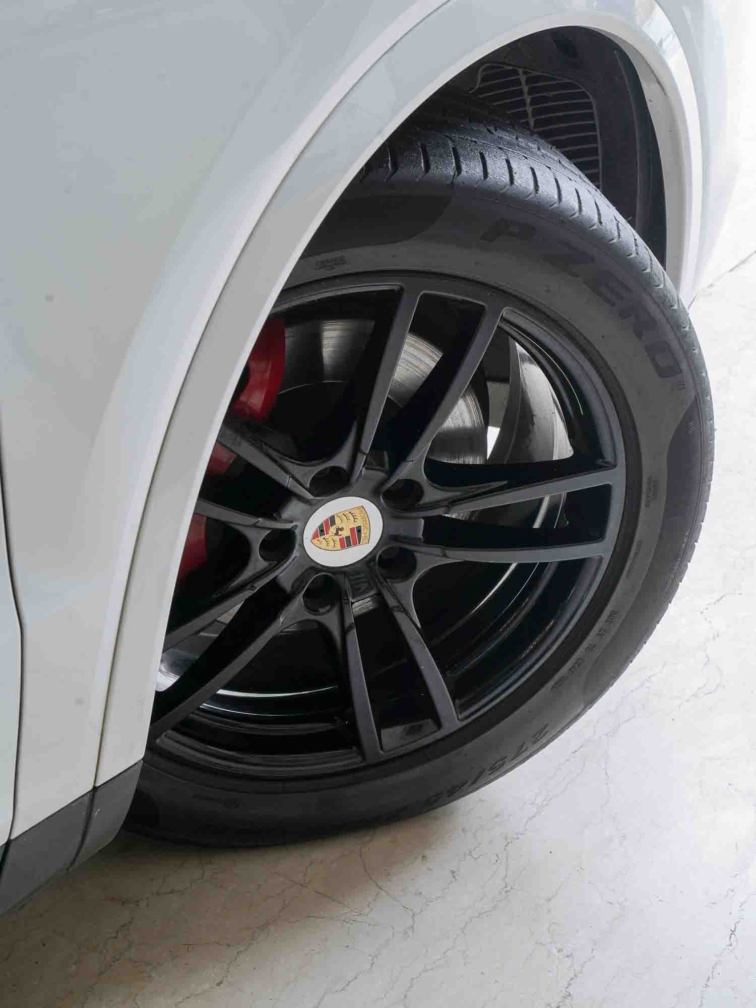 Porsche Cayenne Exterior Image
