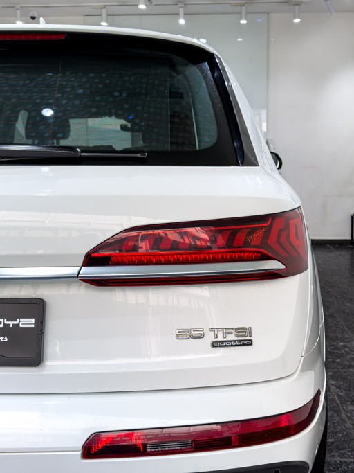 AUDI Q7 Technology 55 TFSI Exterior Image
