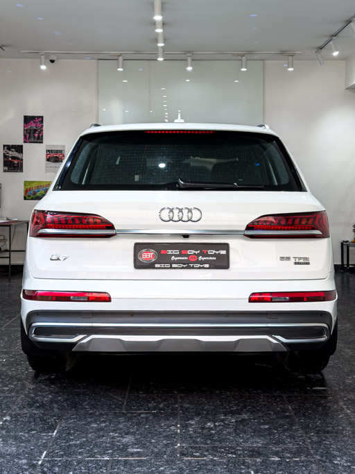 AUDI Q7 Technology 55 TFSI Exterior Image