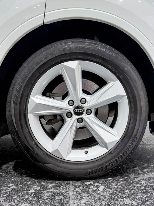AUDI Q7 Technology 55 TFSI Exterior Image